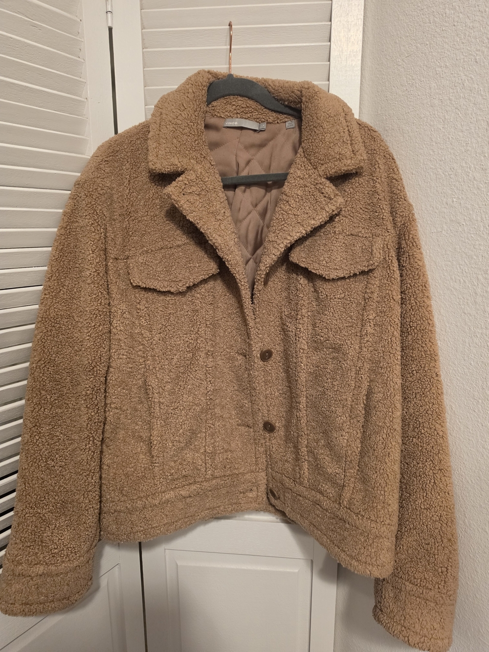 Vince. Faux-Fur Trucker Jacket. Teddy Brown XL